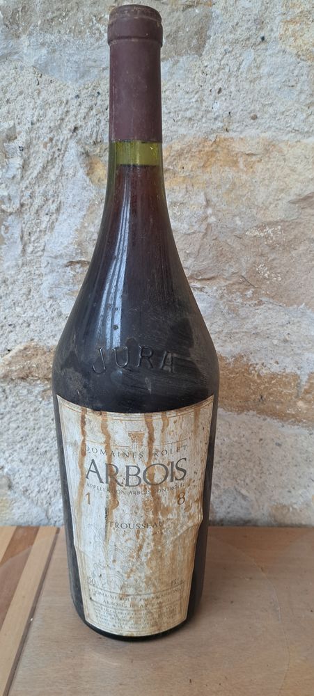 Magnum ARBOIS rouge  TROUSSEAU  1988 ROLET 120 La Fert� (39)