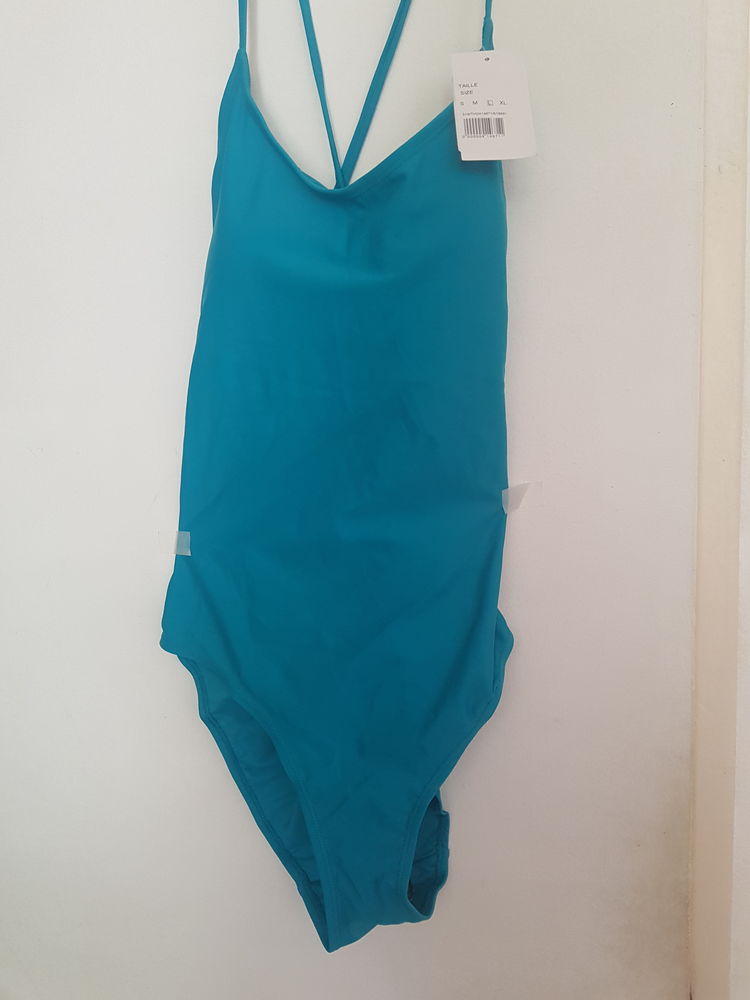 MAILLOT DE BAIN 1 PIECE TAILLE L _ COULEUR TURQUOISE _ NEUF 19 Paris 20 (75)