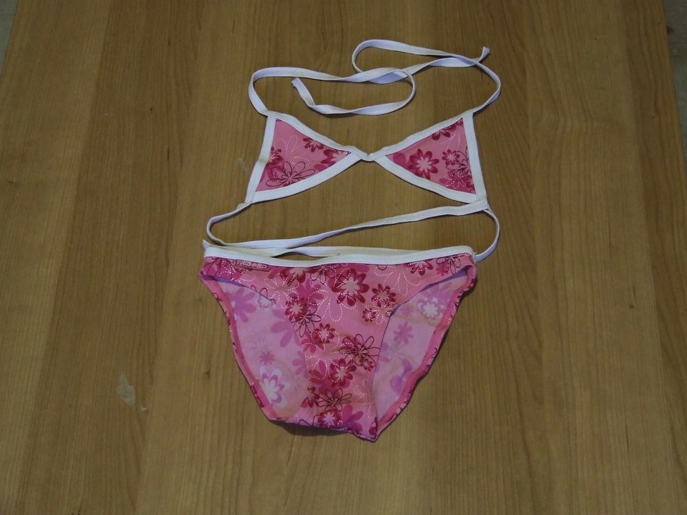 Maillot de bain 2 pi�ces, D�CATHLON, 8�ans, TBE 3 Bagnolet (93)