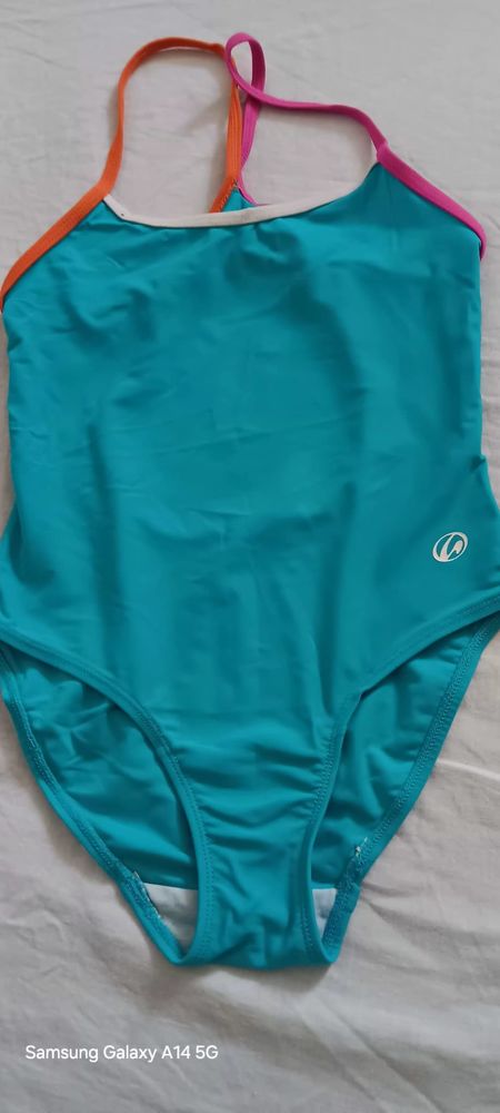 Maillot De Bain   Go Sport      8 Ans 7 Beauvais (60)