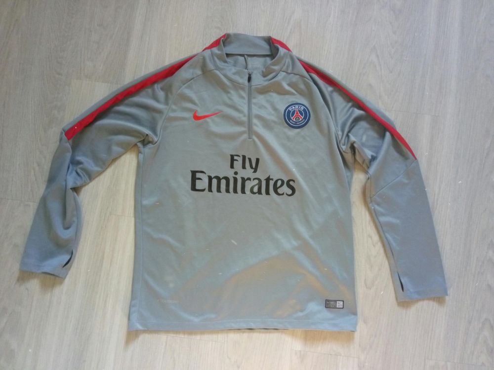 Maillot entrainement Paris Saint Germain PSG 30 Saint-Quentin-Fallavier (38)