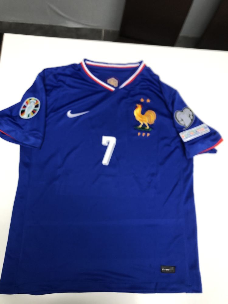 Maillot foot GRIEZMANN 2025 15 Roubaix (59)