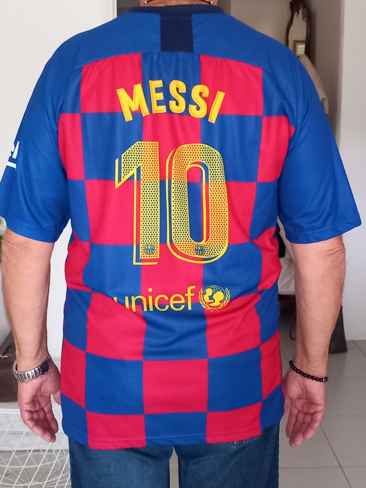 Maillot MESSI de NIKE 15 Montmeyan (83)