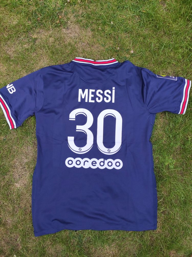 Maillot PSG Messi taille L 35 Vélizy-Villacoublay (78)