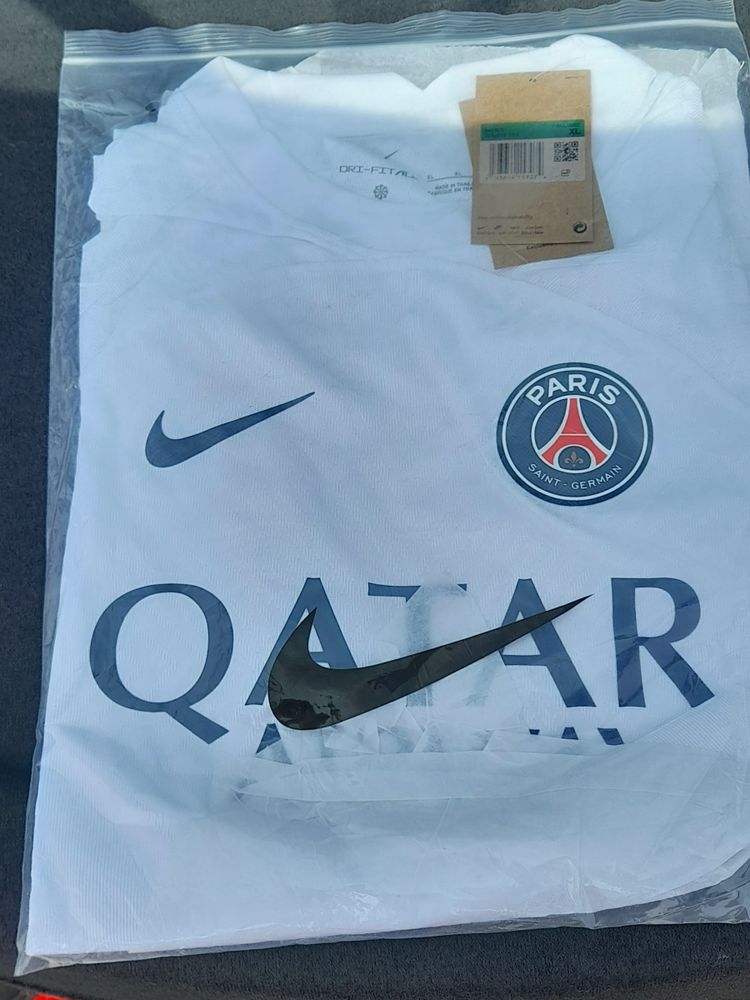maillot Paris Saint-Germain 32 Cerdon (01)
