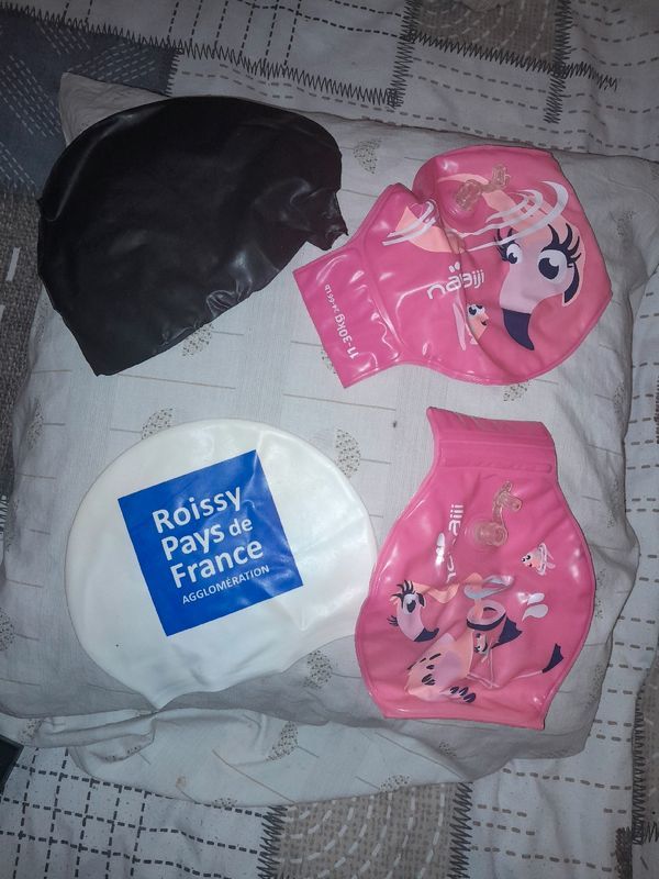 Maillots de bain pour enfant fille (6 � 14 ans) 25 Rosny-sous-Bois (93)