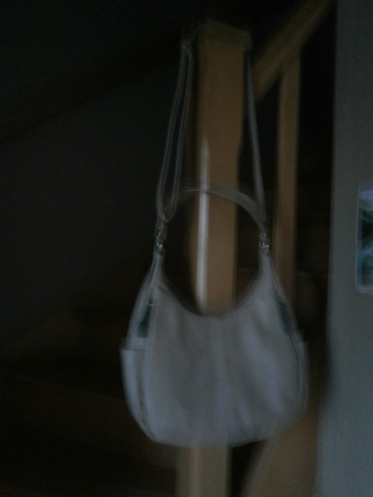 Sac � main blanc cass� 10 Tourcoing (59)