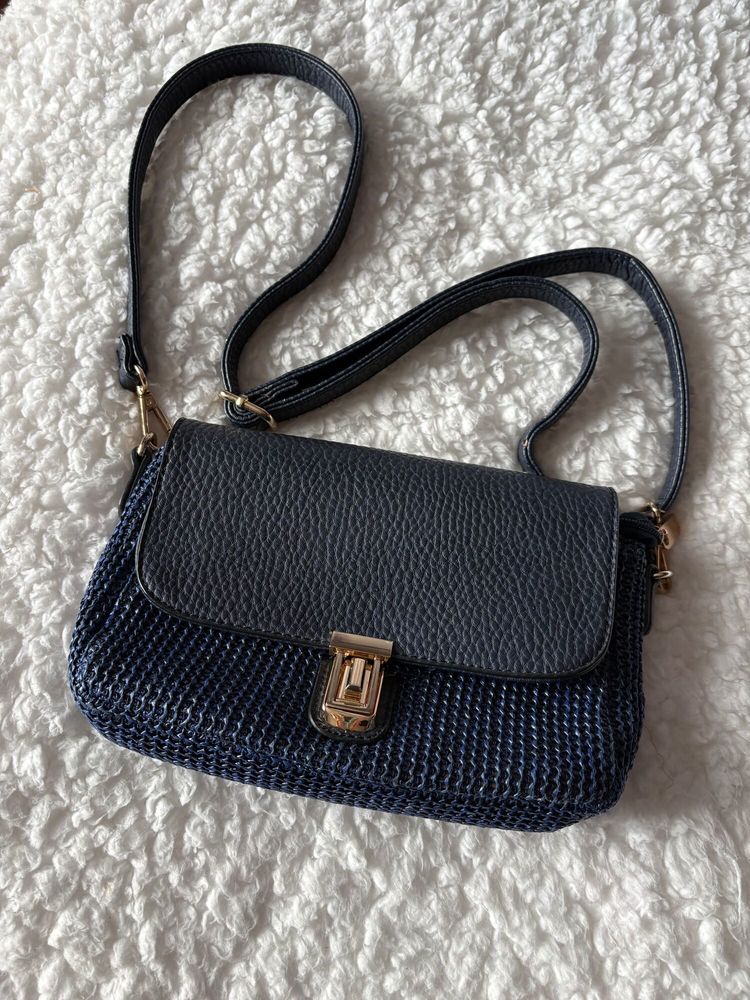 Sac � Main Bleu 35 Autun (71)
