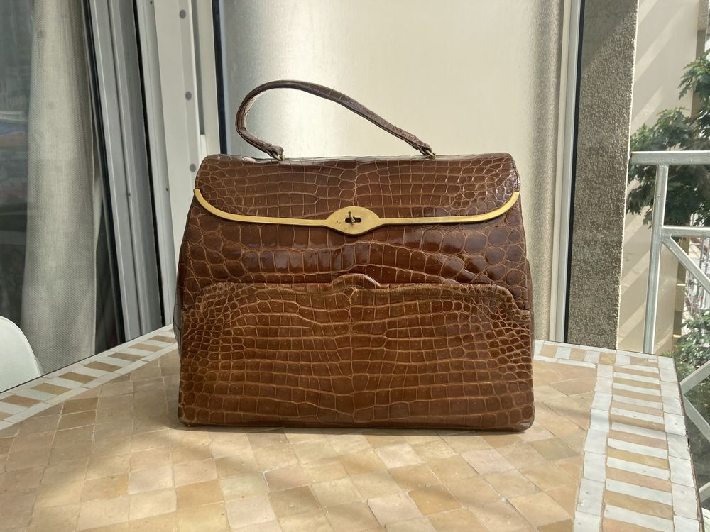 Sac � main en crocodile 400 Paris 14 (75)