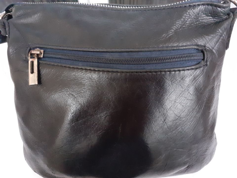 Sac � main  en cuir avec bandouli�re   katana 60 Viry-Ch�tillon (91)