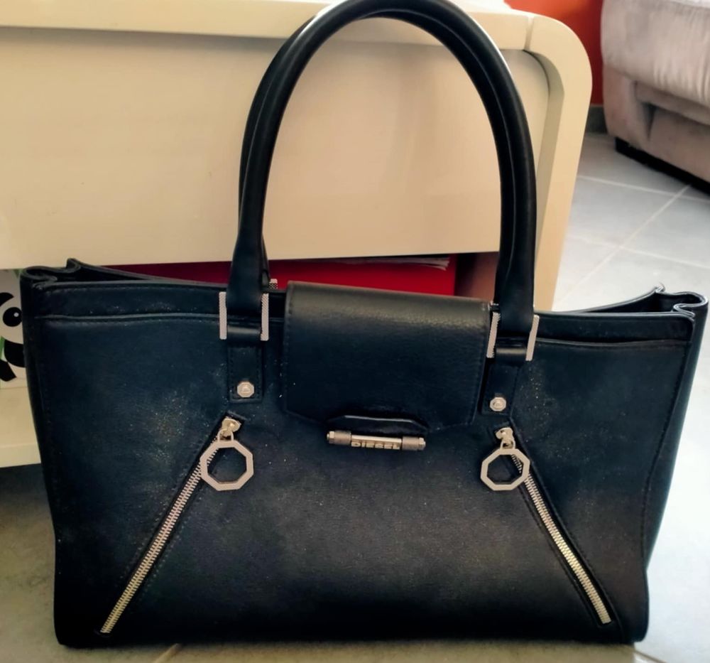 Sac � main en cuir Diesel 60 Chevigny-Saint-Sauveur (21)