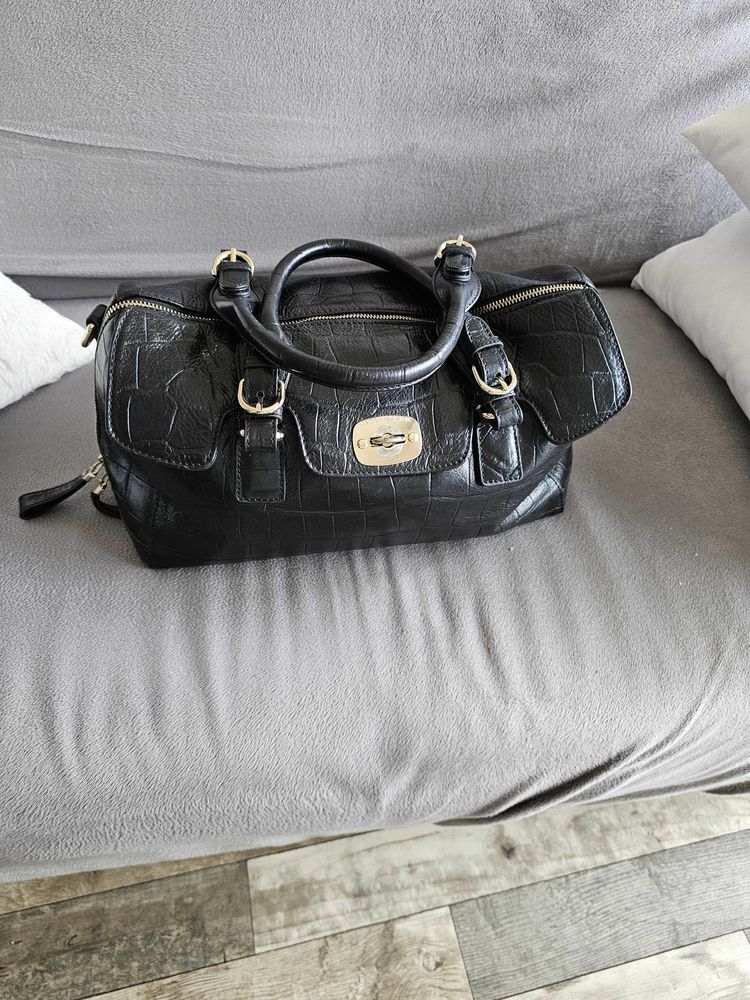 sac �  main en cuir noir. marque Arthur et Aston. neuve. 40 Morhange (57)