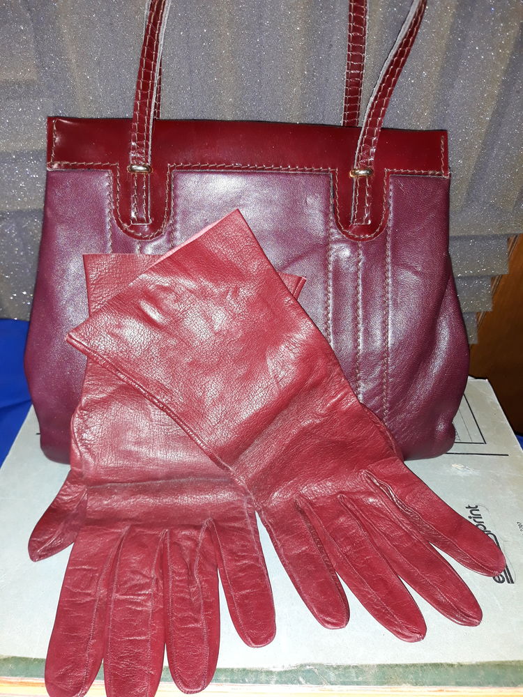 sac � main en cuir rouge   jacques esterel 50 Herblay (95)