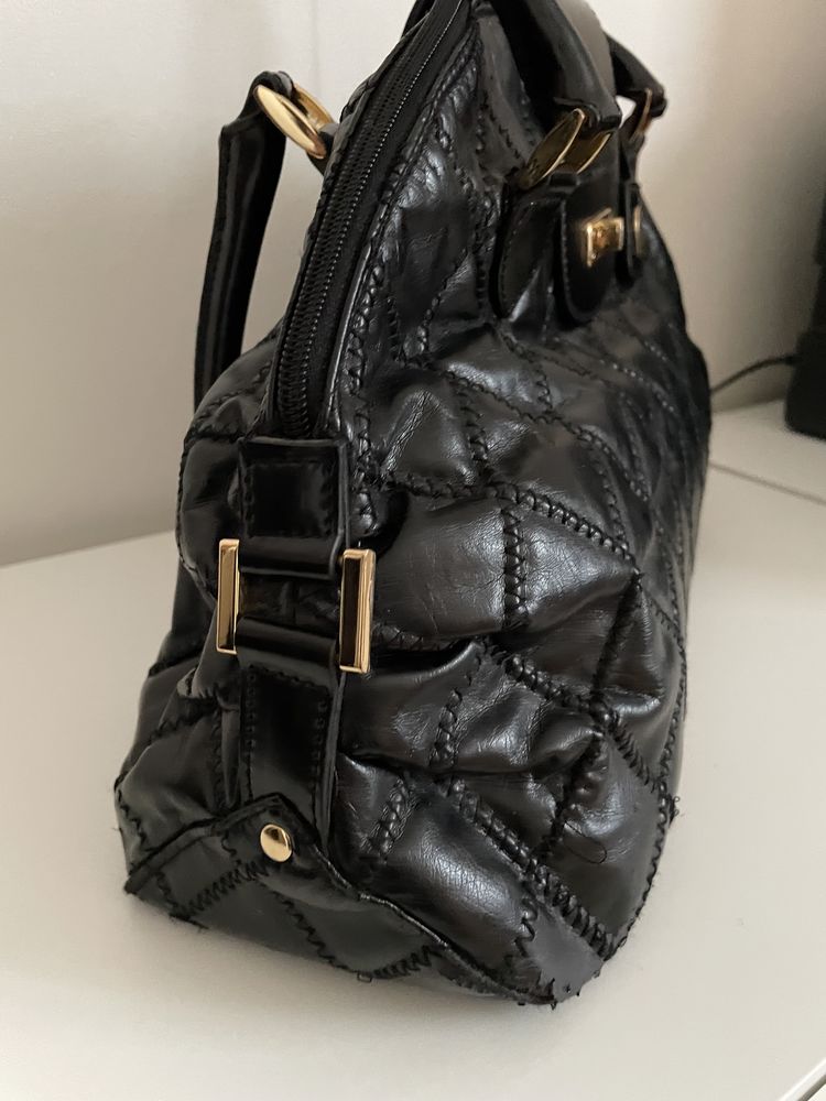 Sac � main Mac Douglas noir  synth�tique tr�s tr�s bon �tat 50 Aubigny-sur-N�re (18)