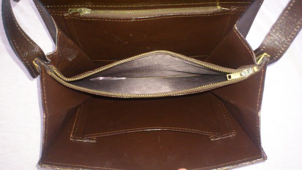 sac � main effet croco verni marron 8 Cavalaire-sur-Mer (83)