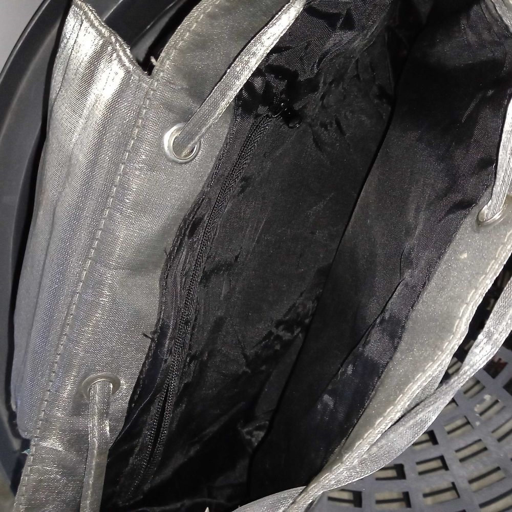 sac �  main excellent �tat 5 Gannat (03)