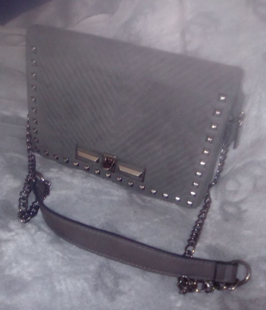 sac � main gris 9 Beauchamp (95)