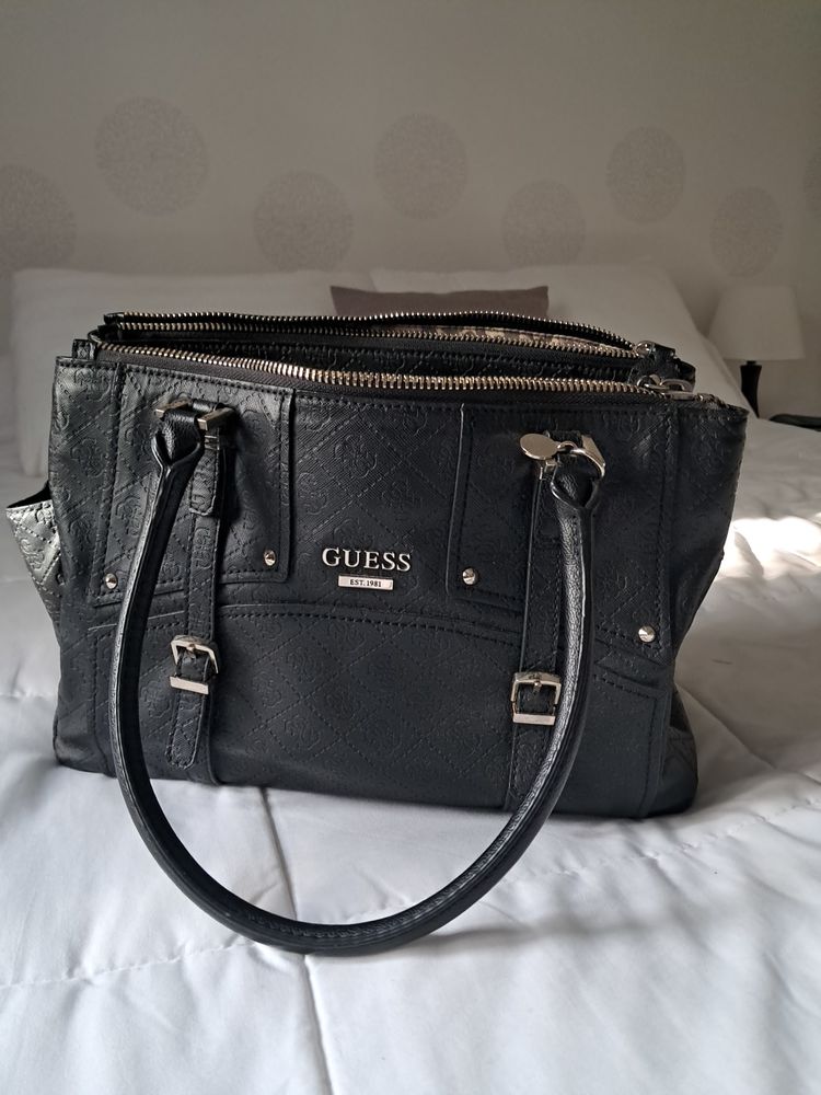 SAC A MAIN GUESS - EST 1981 20 Saint-Doulchard (18)