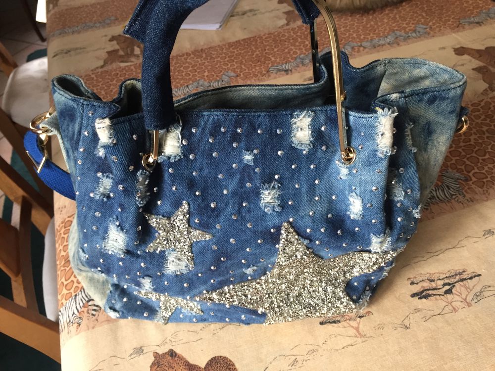 Sac � main en jean bleu  NEUF avec strass ETOILE 12 La Mulati�re (69)