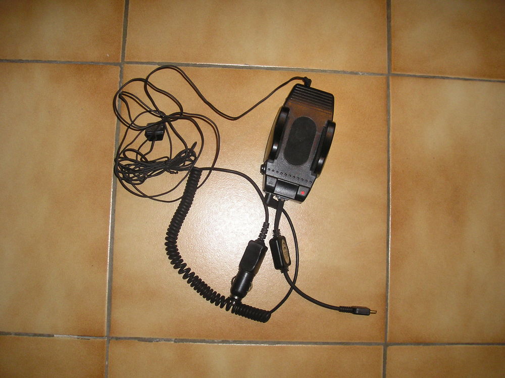 kit main libre voiture universel 10 Sept�mes-les-Vallons (13)