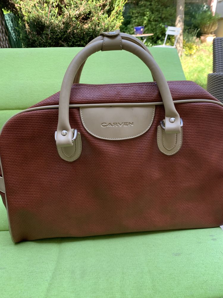 Sac � main Marque CARVEN 20 Coigni�res (78)