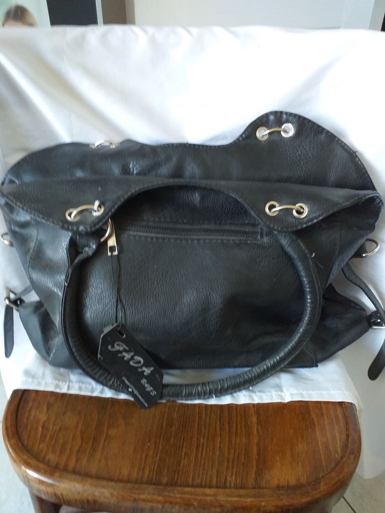 sac a main neuf besoin argent 20 Bouloire (72)