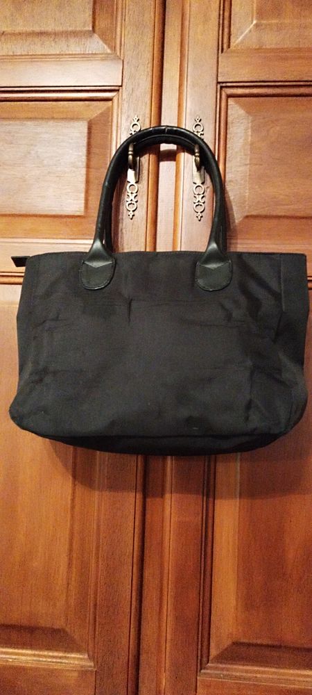 Sac � main noir, neuf  eva d'arley  port�e main neuf 5 �cuisses (71)