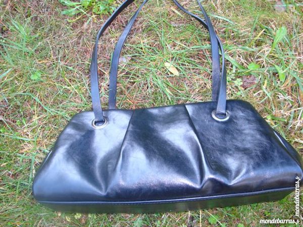 Sac � main noir 5 Nimes (30)
