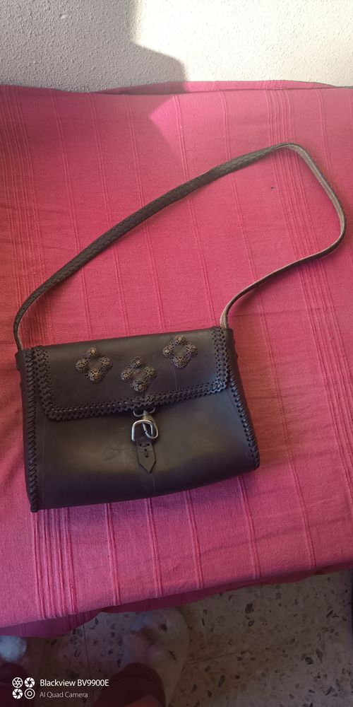 Sac � main pi�ce unique. 39 Campagne-sur-Aude (11)