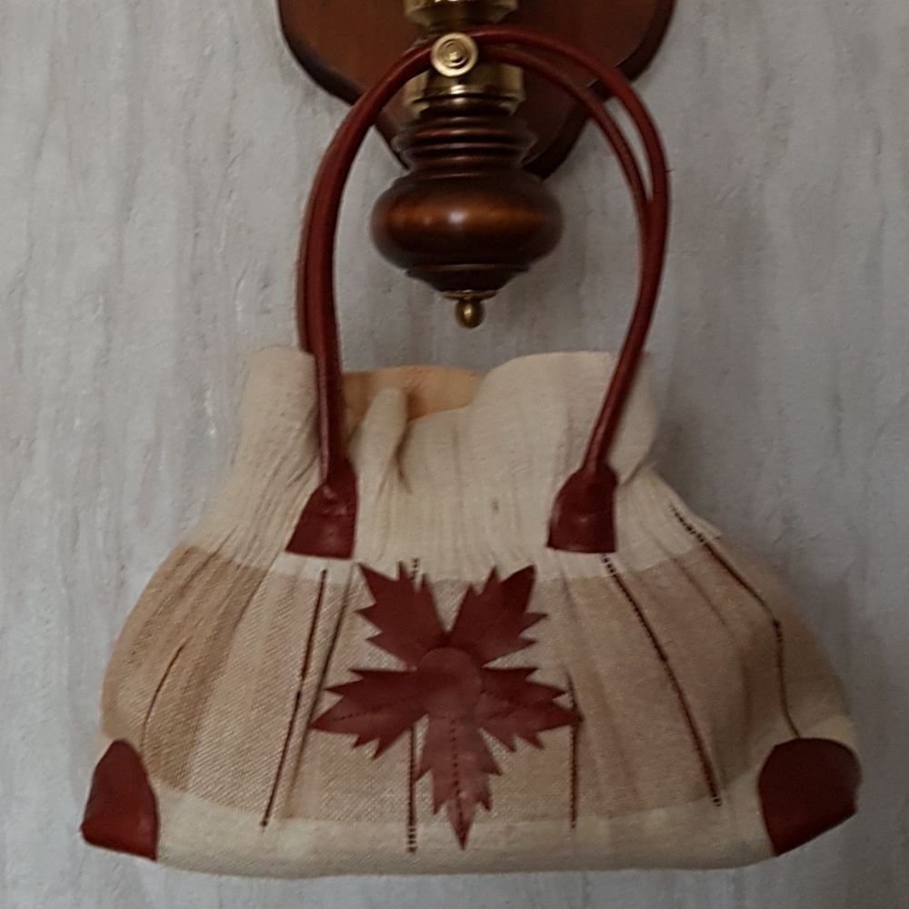 Sac � main en rabane de Madagascar 25 Marignane (13)