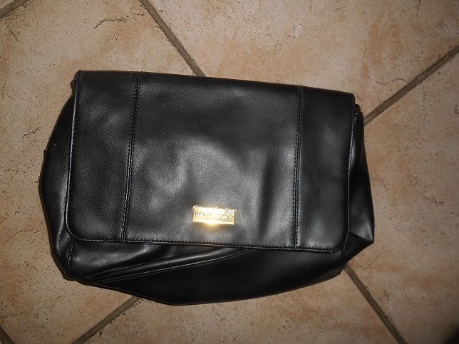 Sac � main en Skai noir neufq 4 Saint-Denis-en-Val (45)