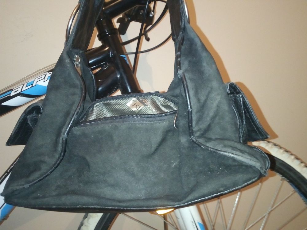 sac � main 10 Souppes-sur-Loing (77)