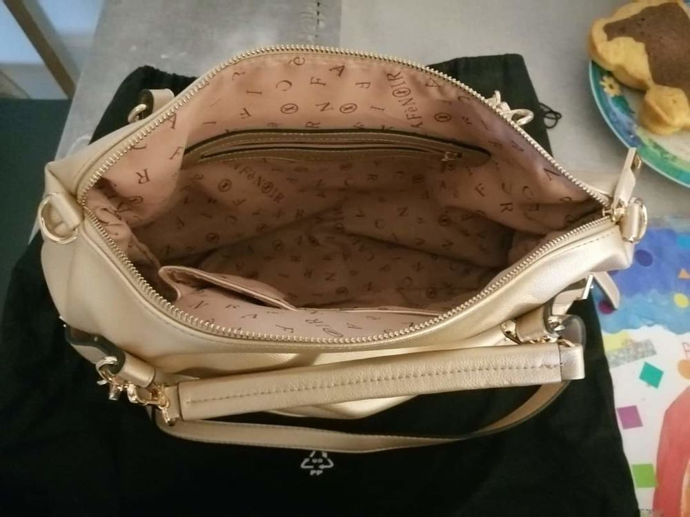 Sac a main 200 Villefranche-sur-Sa�ne (69)