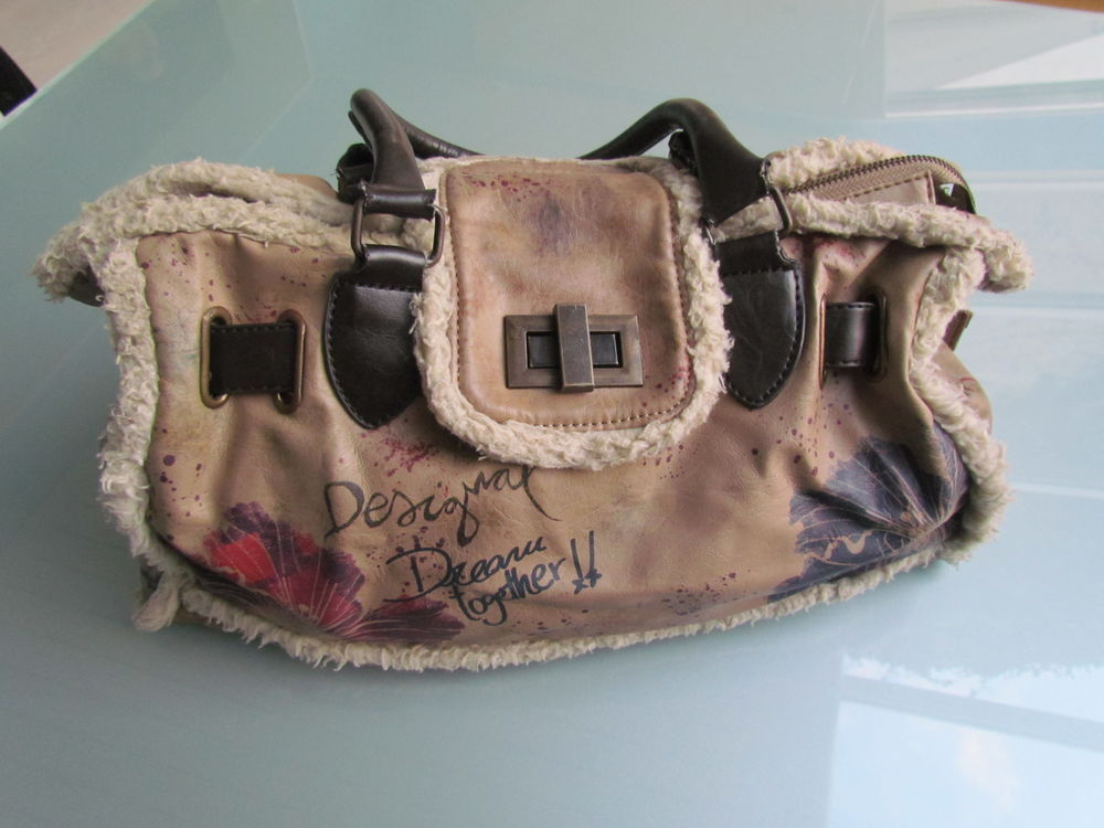 Sac a main 20 Le Grau-du-Roi (30)