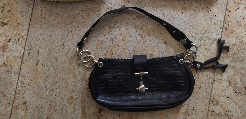 sac � main 40 Lamorlaye (60)