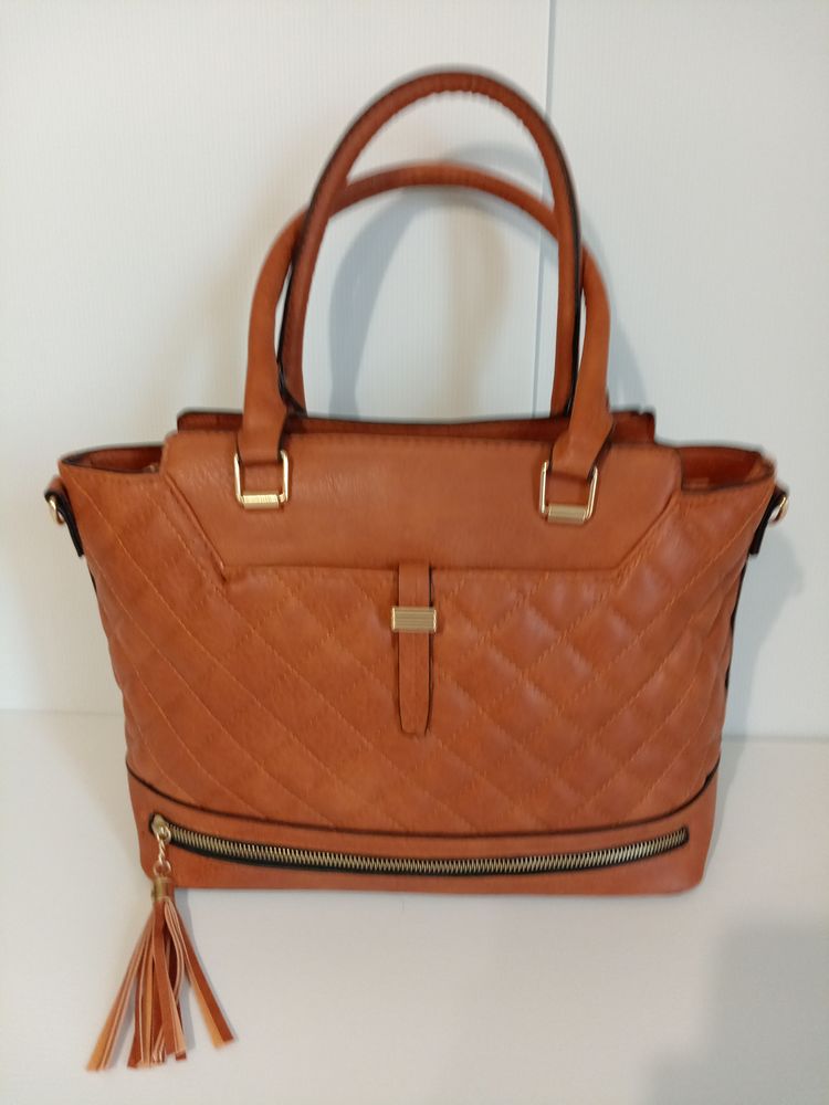 SAC A MAIN 23 Malicorne-sur-Sarthe (72)