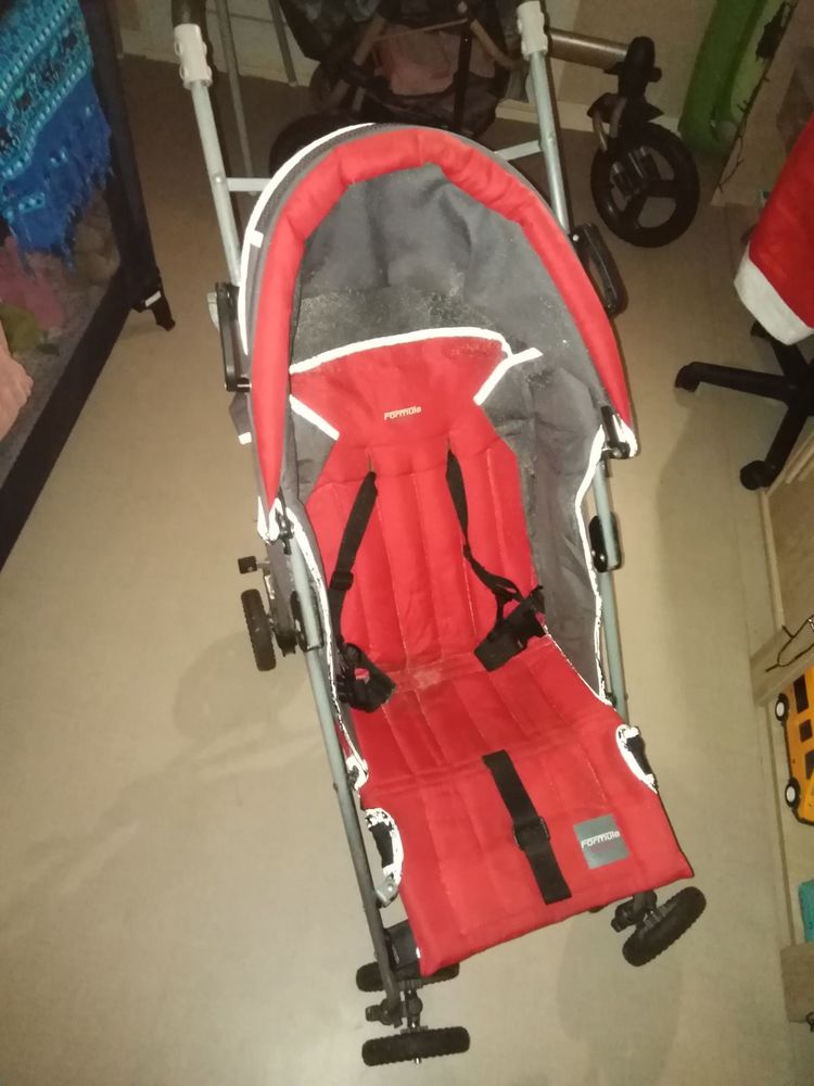 Je mais cette poussette en vente car plus d'utilit� 15 Marmande (47)