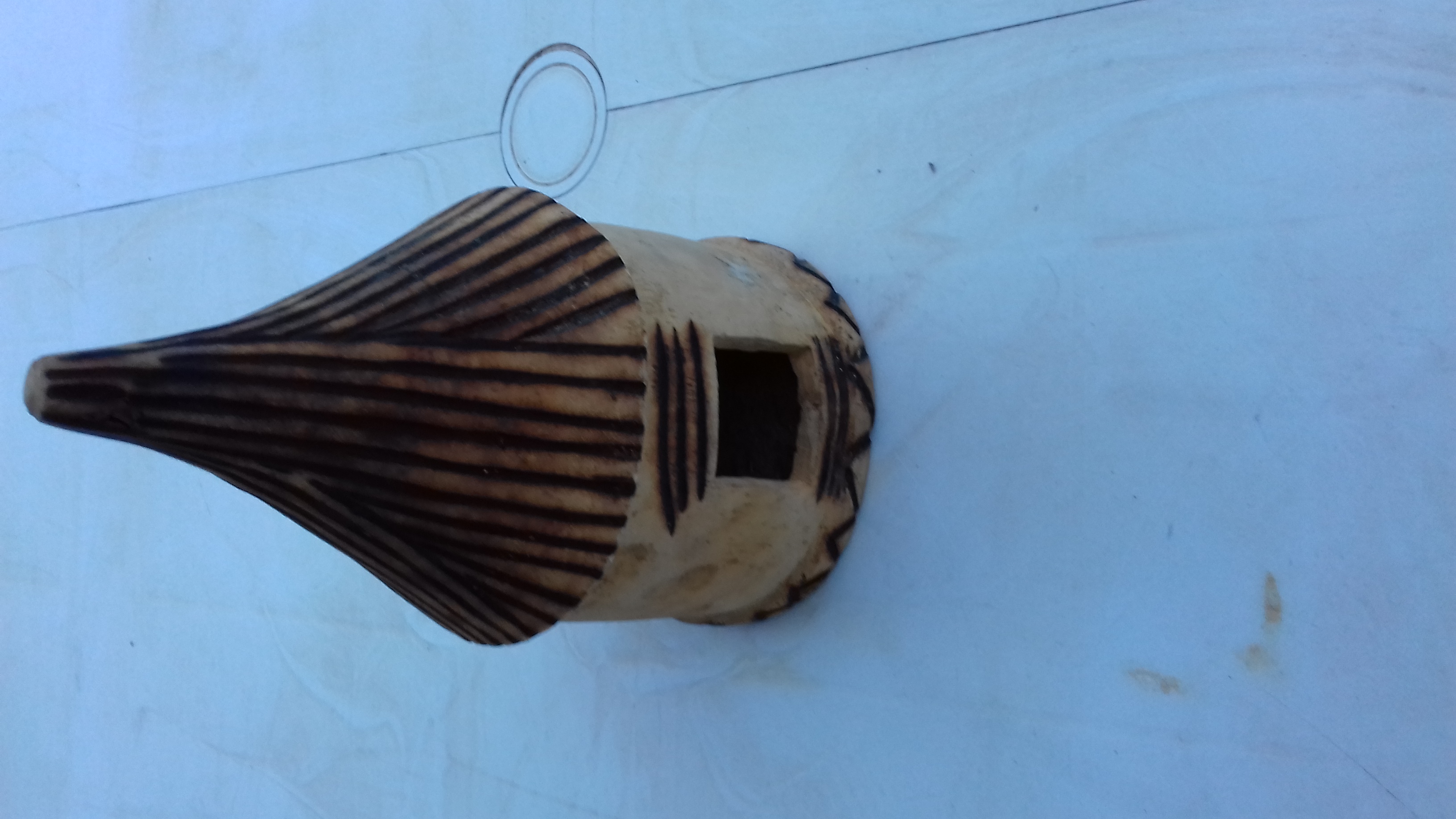 Maison de bois sculpt�e main
50 Sept�mes-les-Vallons (13)