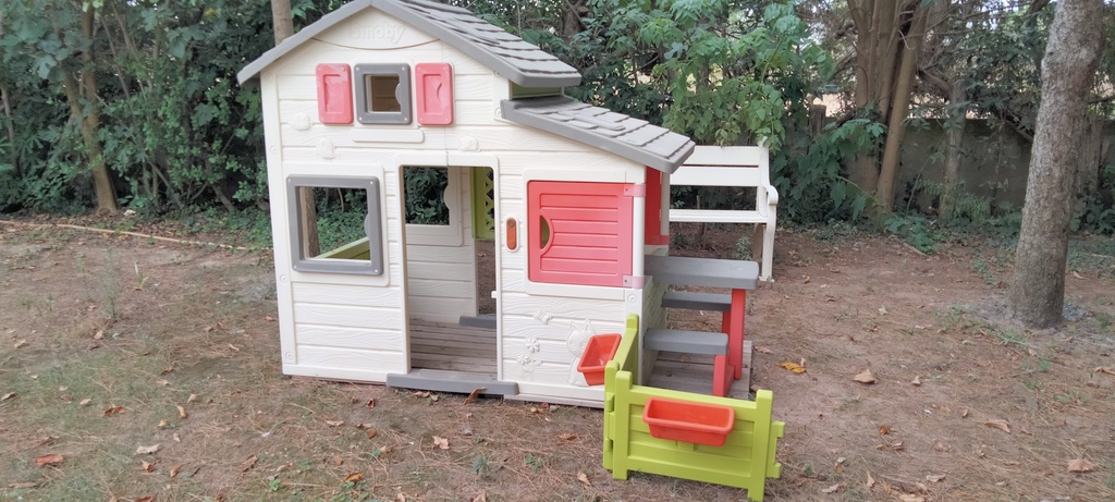 Maison de jeu ext�rieure enfant en plastique 50 Manduel (30)