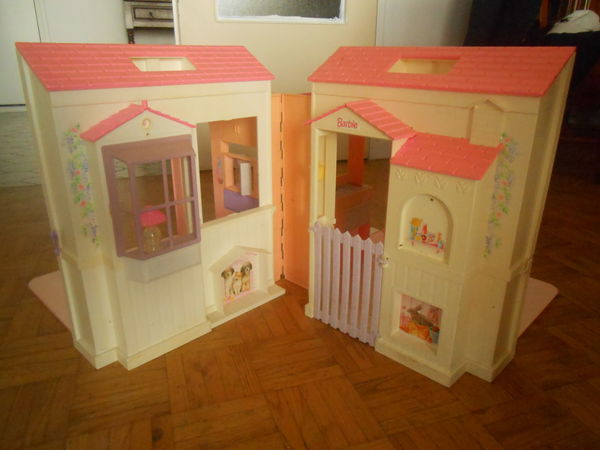 Maison de poupée Barbie 10 Saint-Chamond (42)