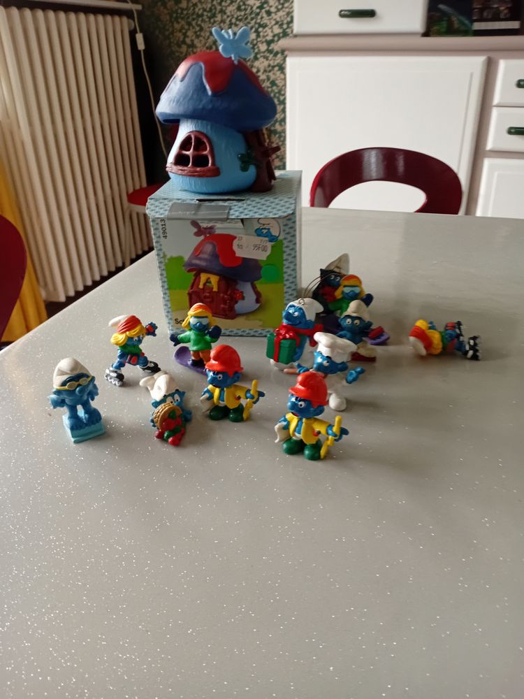 Maison schleich 49013 + schtroumfs 20 Loisy-sur-Marne (51)