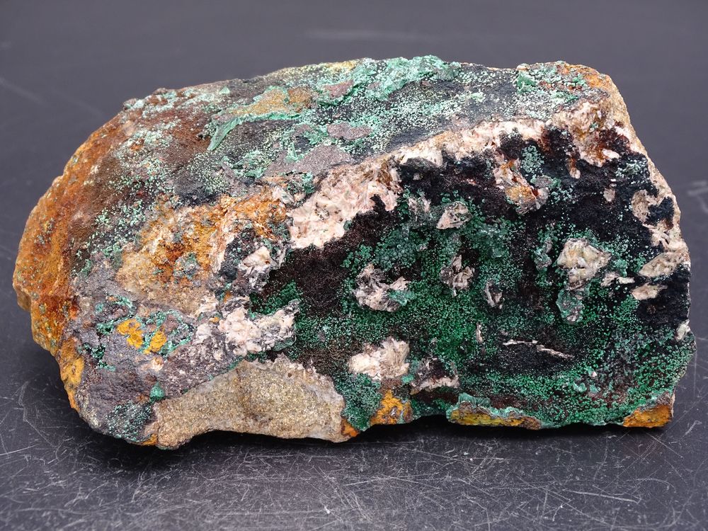 Malachite Le Mazega Saint-Rome-de-Tarn 187gr 102 x 51 x 47 m 22 Moyenmoutier (88)