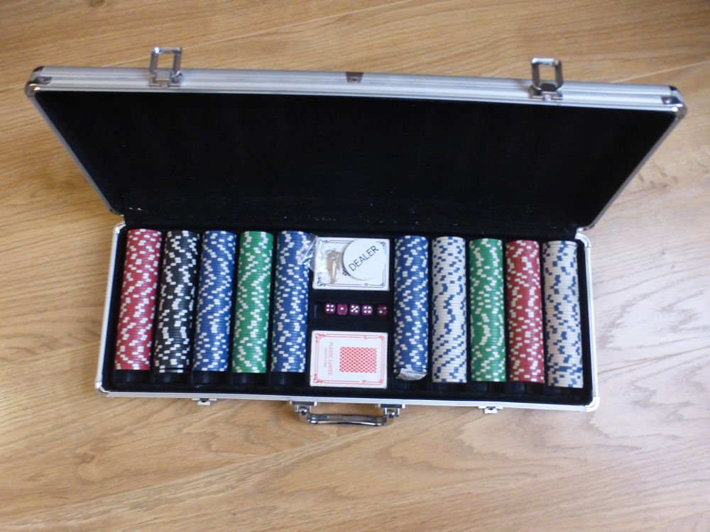 Malette de poker HOMCOM, 500 jetons, jeux de cartes, d�s, 35 Le Coudray (28)
