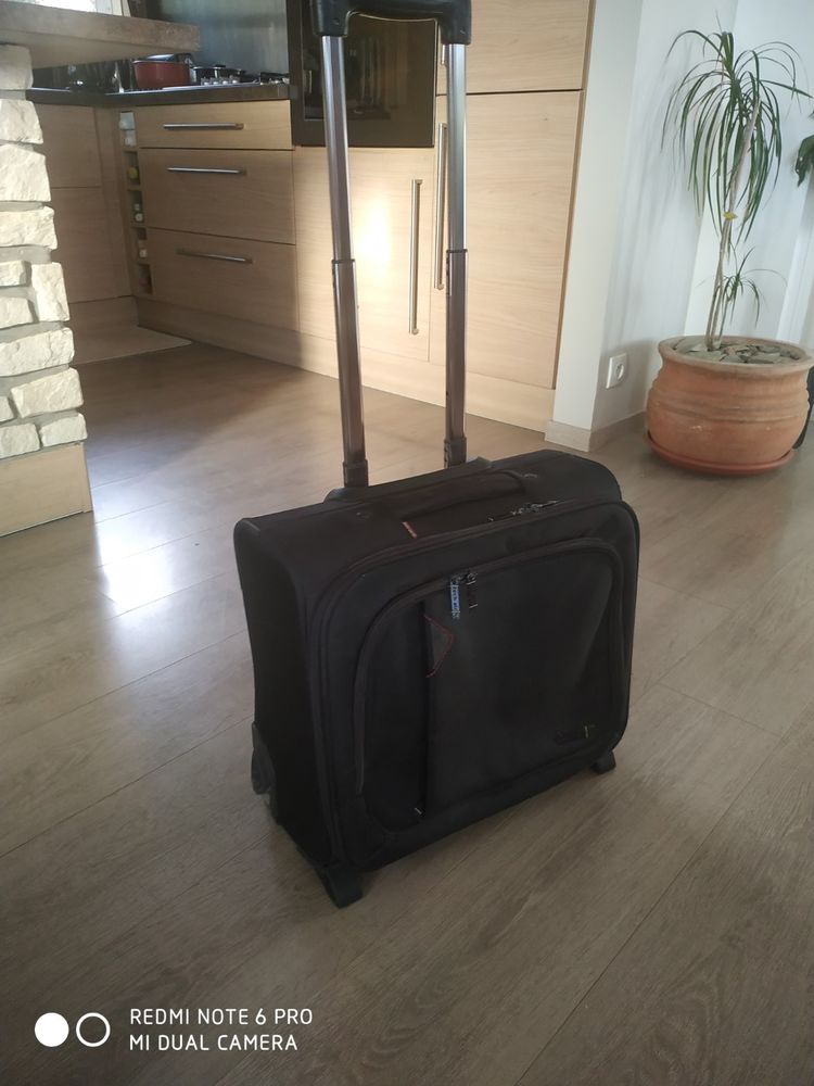 Malette � roulettes 10 Saint-Hippolyte-du-Fort (30)