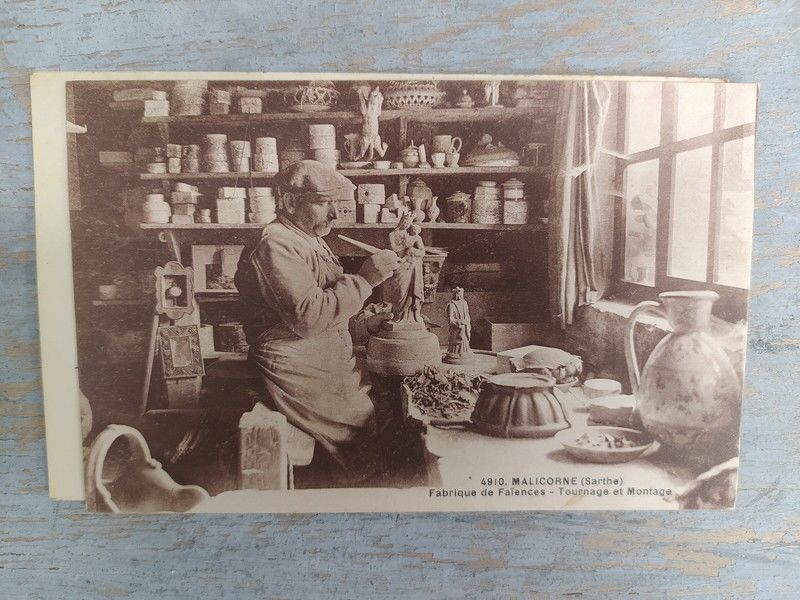 72. CPA MALICORNE Fabrique de Fa�ences. Tournage et Montage 12 Loches (37)