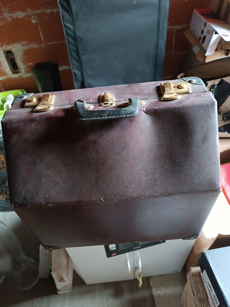 Malle vintage pour accordeon 30 Pont-de-Salars (12)