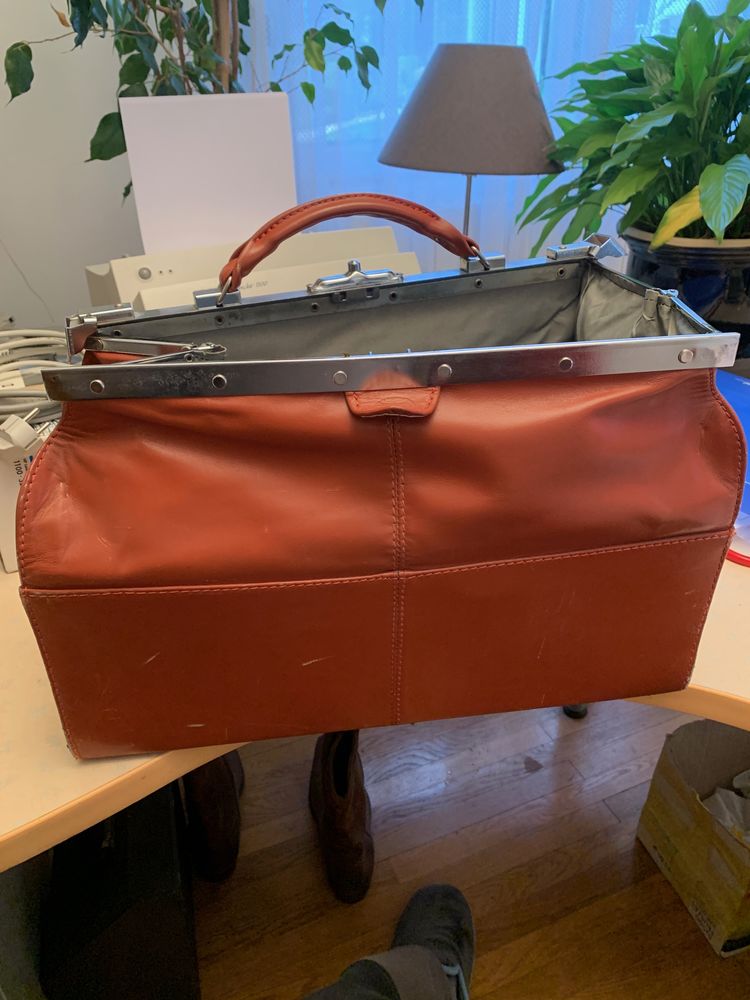 Mallette m�decin ancienne 50 Champ-sur-Drac (38)