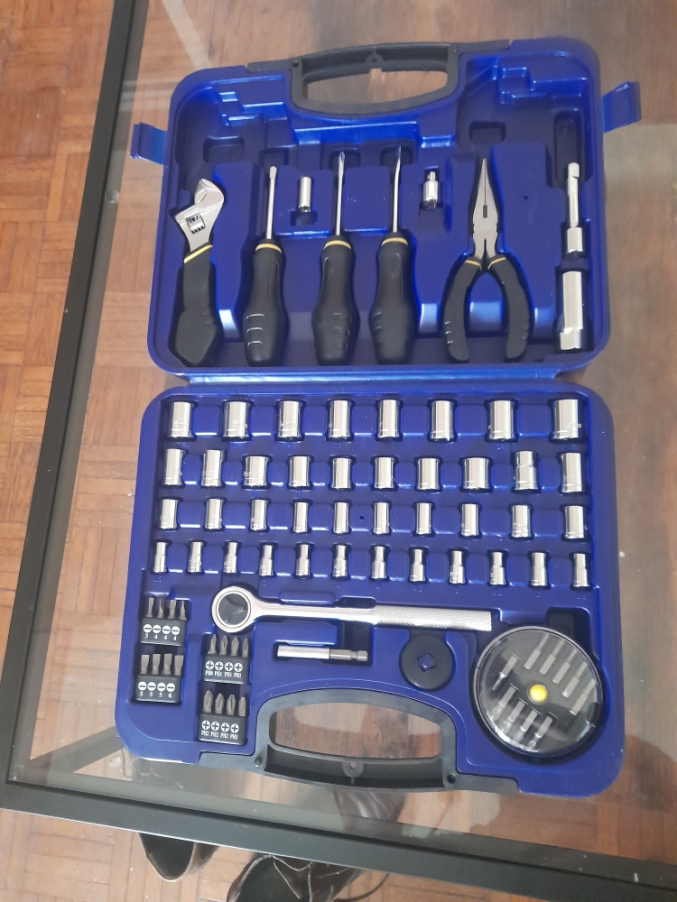 mallette outils 100 pi�ces 75 Charenton-le-Pont (94)