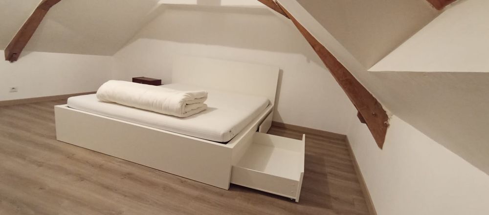Lit Malm IKEA avec caisson et t�te de lit +Matelas Polypreen 1150 Laval (53)