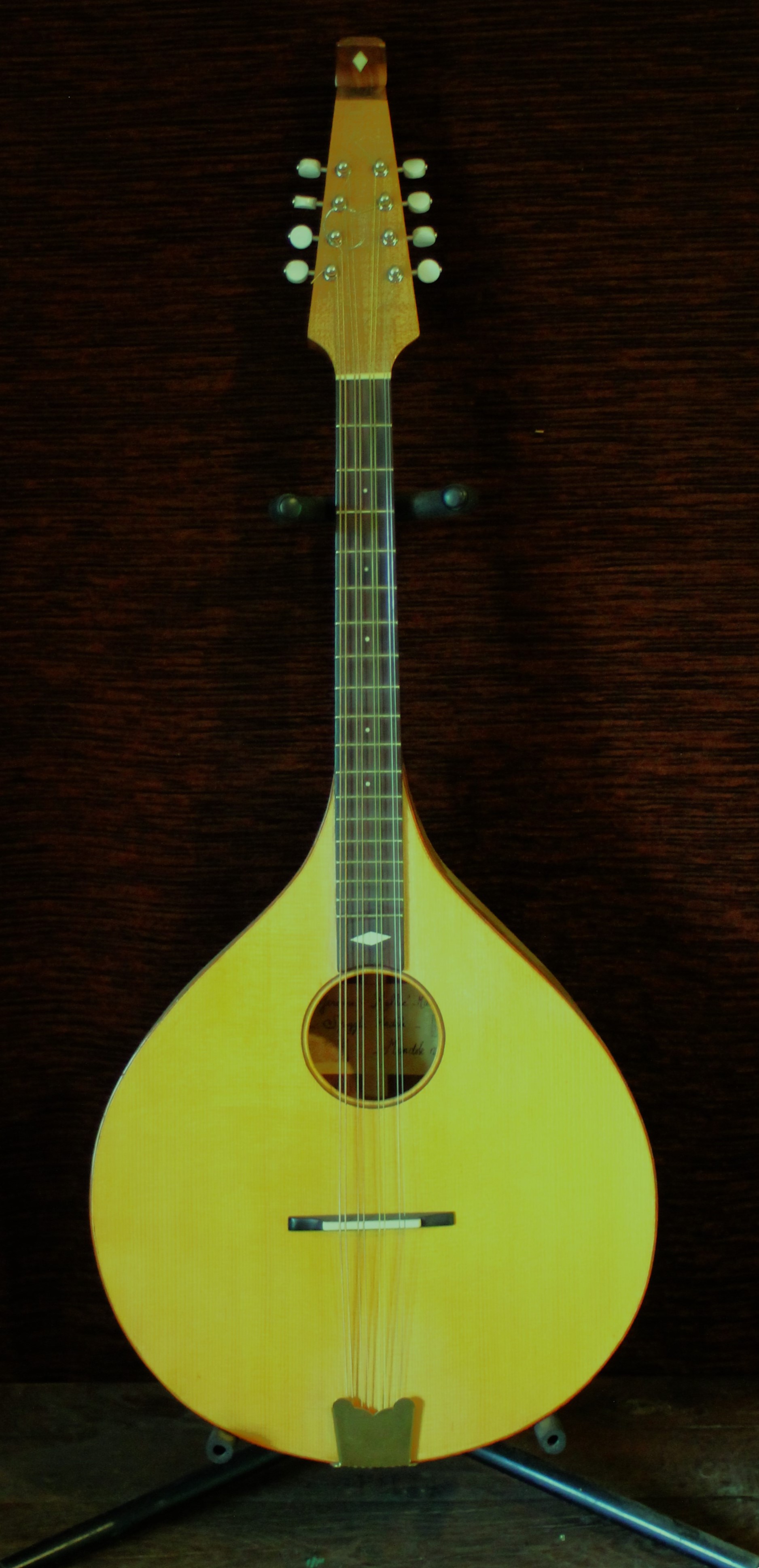   mandole : facture d'atelier , pi�ce unique. diapason 50 cm 750 Gourdon (46)